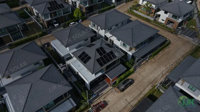 งานติดตั้งโซลาร์เซลล์บ้านพักอาศัย ระบบ On-Grid 5 kW · อุบลราชธานี
